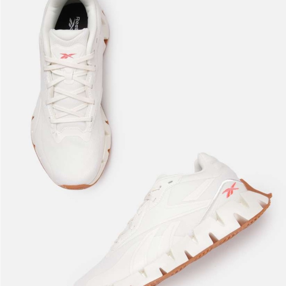 Reebok Zig Dynamica STR Running Shoe
